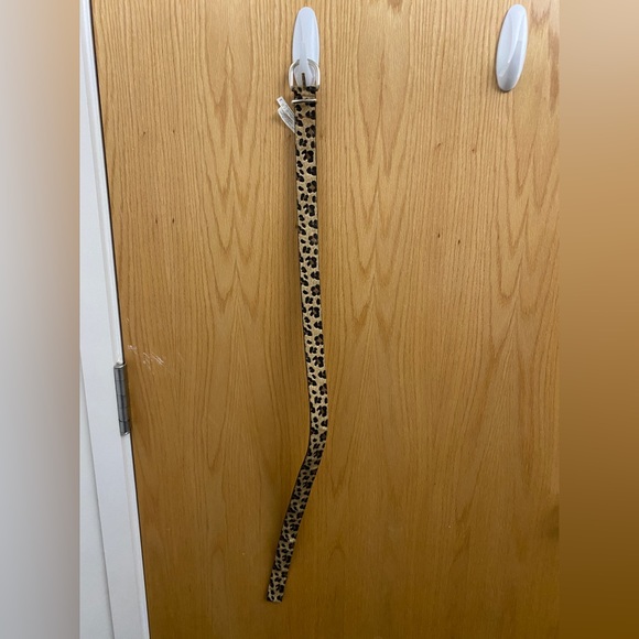 Leopard Print Belt - Picture 2 of 3